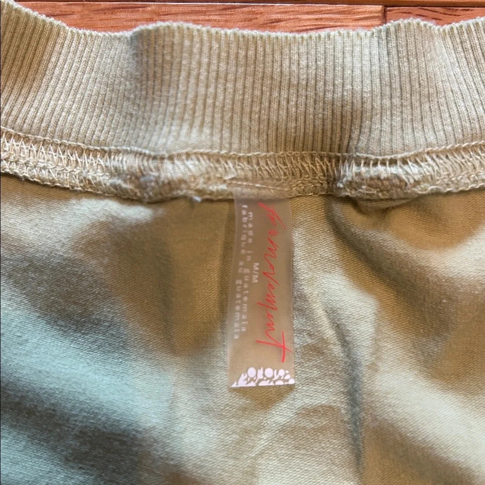 Free People hot shot relaxed set. Size medium. Light green color called Moss. - Picture 8 of 13